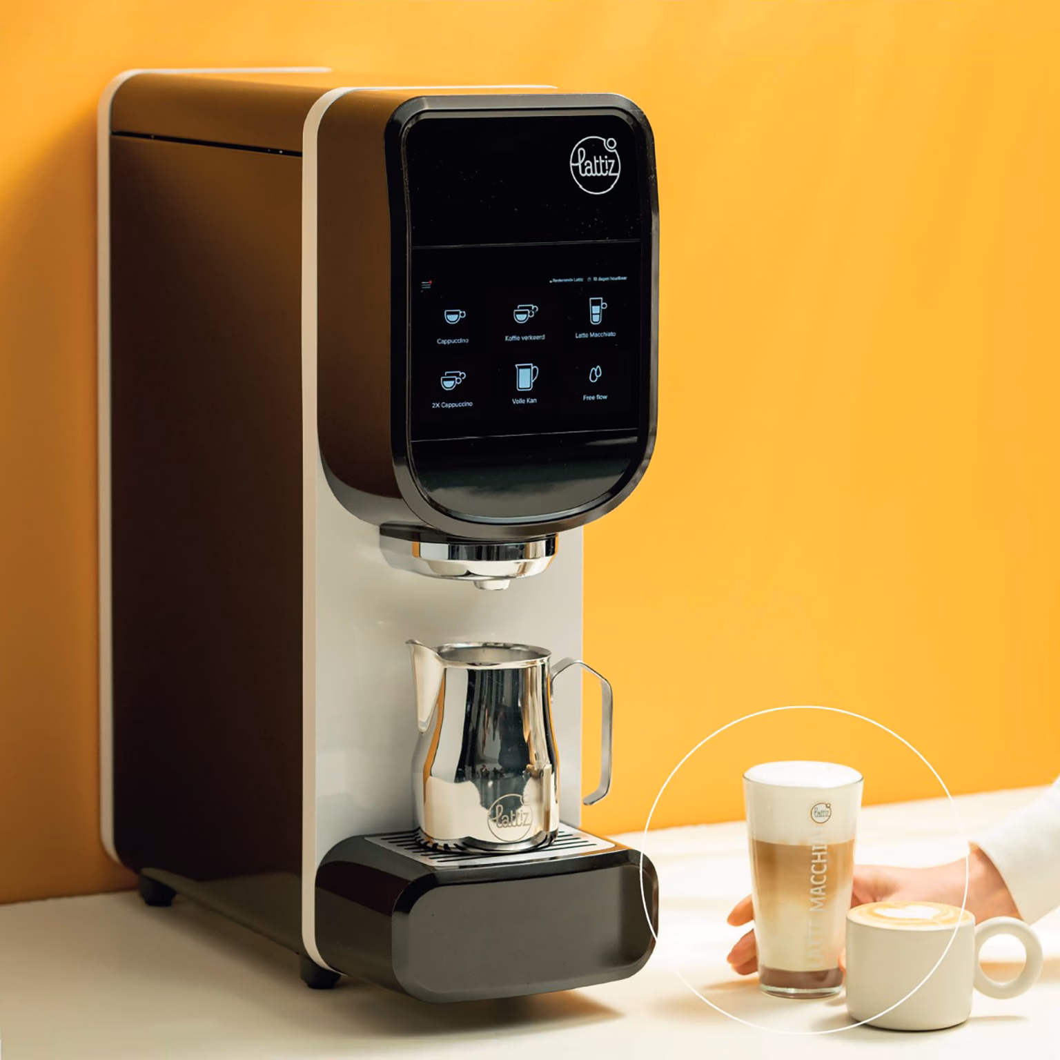Lattiz Maschine, Latte Macchiato und Cappuccino